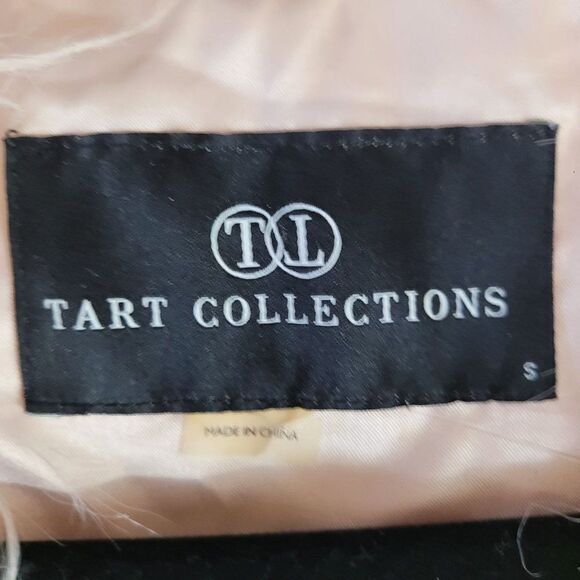 Tart Collections Shaggy Faux Fur Vest S Pastel Pink Open Vegan Barbiecore Glam H - Picture 10 of 11